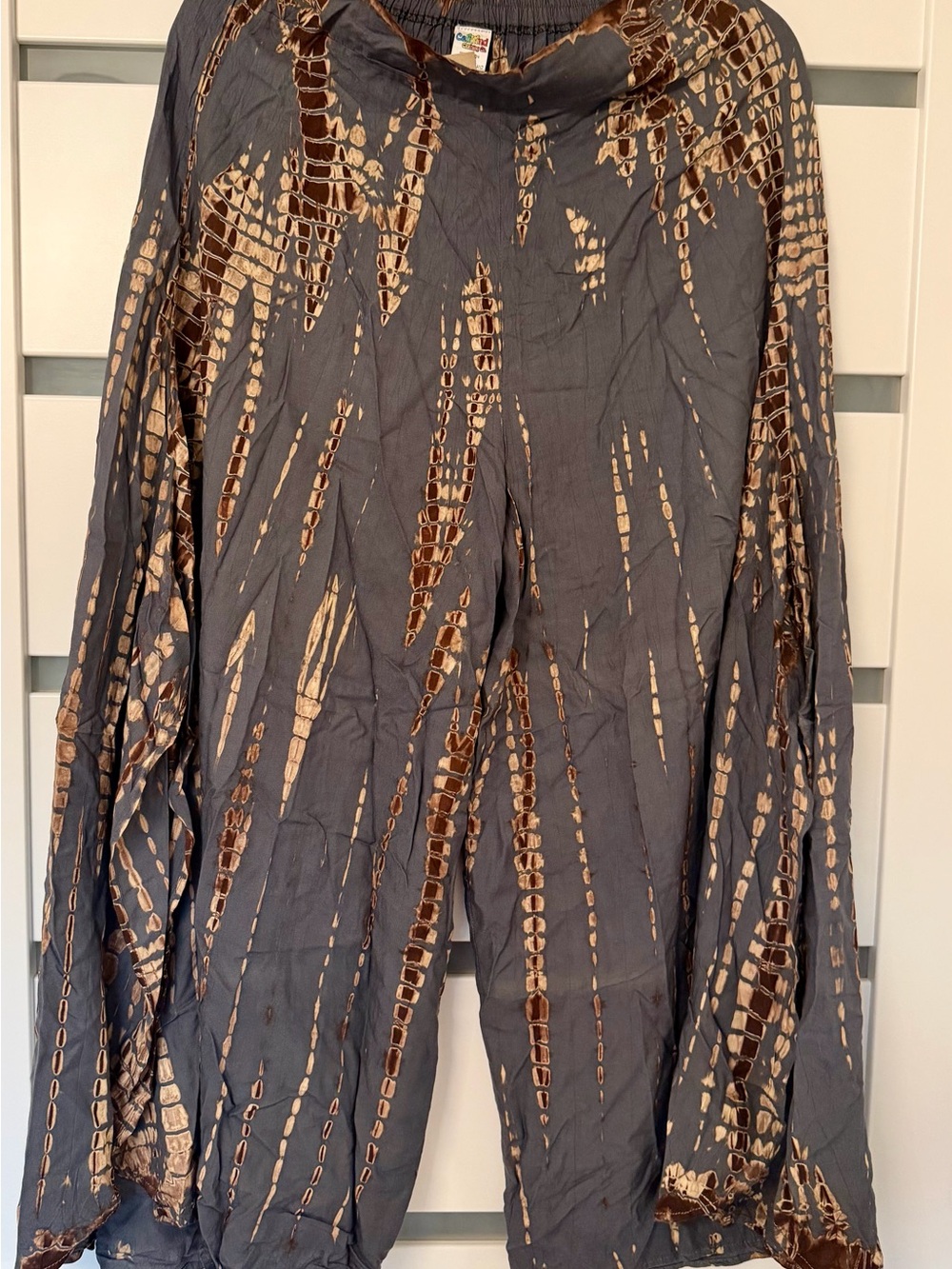 Wide Leg Tie-Dye Patterned Pants in Gray and Brown